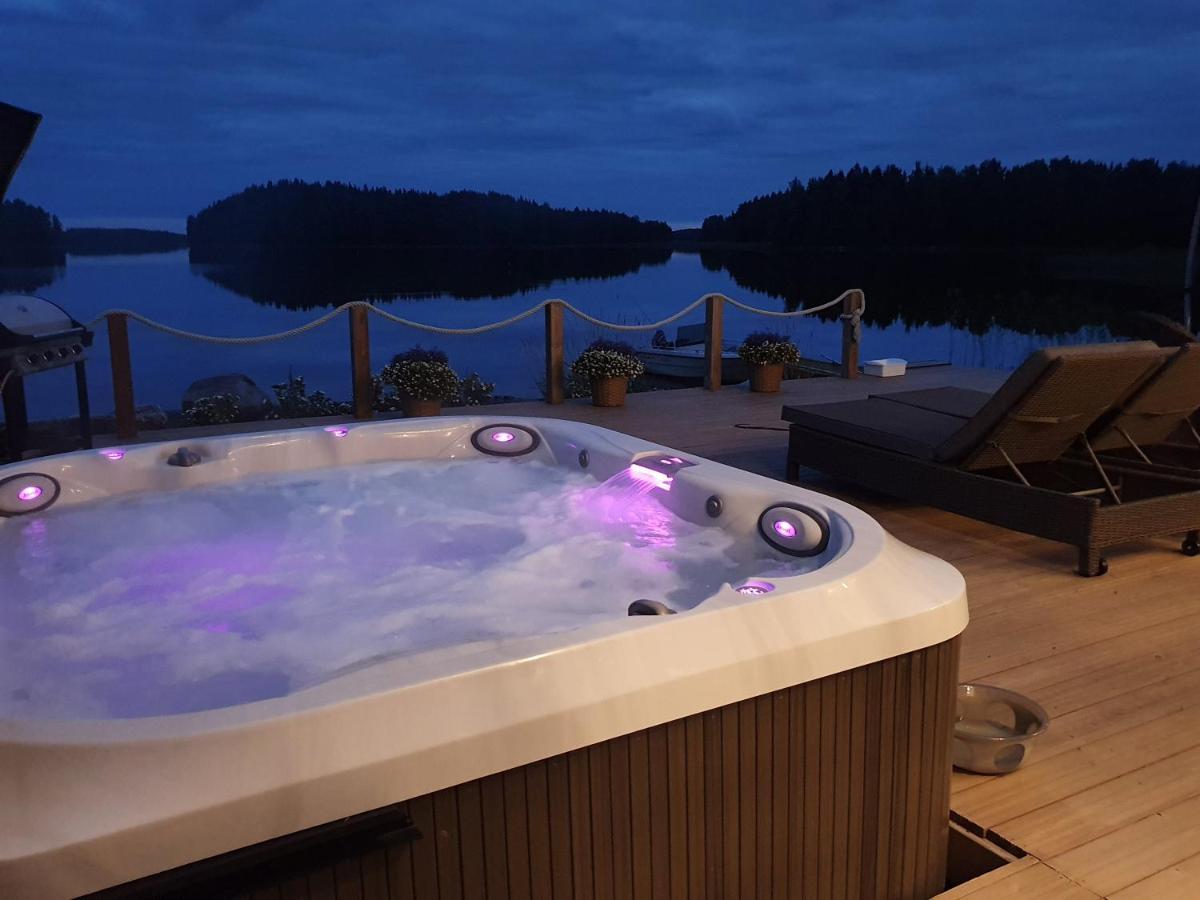 Stunning Log Cabin 45M2 On The Shore Of Kallavesi. Kuopio Luaran gambar